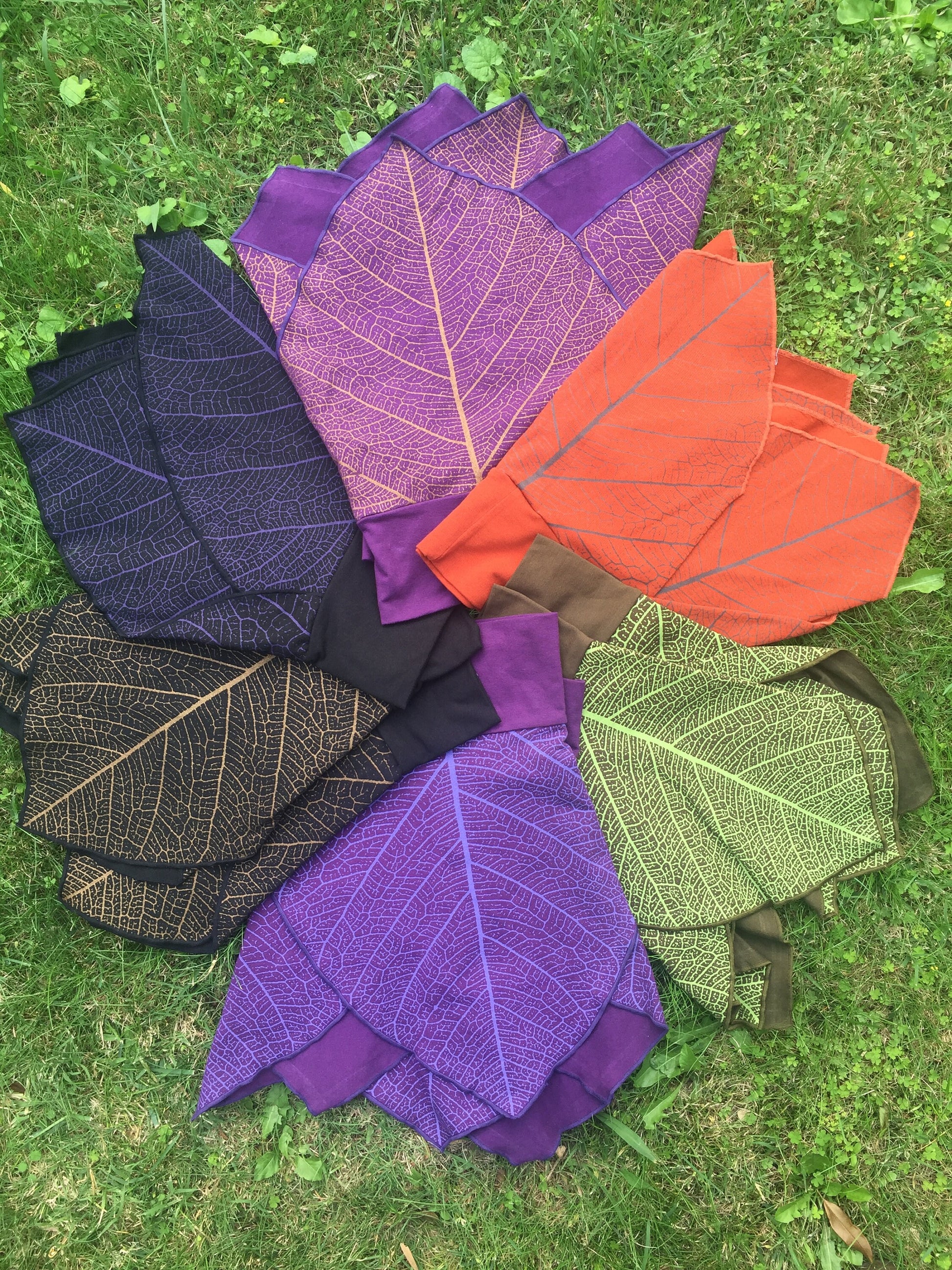 Leaf Print Mini Skirt - Faerie Wear - 6 Leaf Skirt - Elf Wares - Pixie Clothing - Everyday Faerie